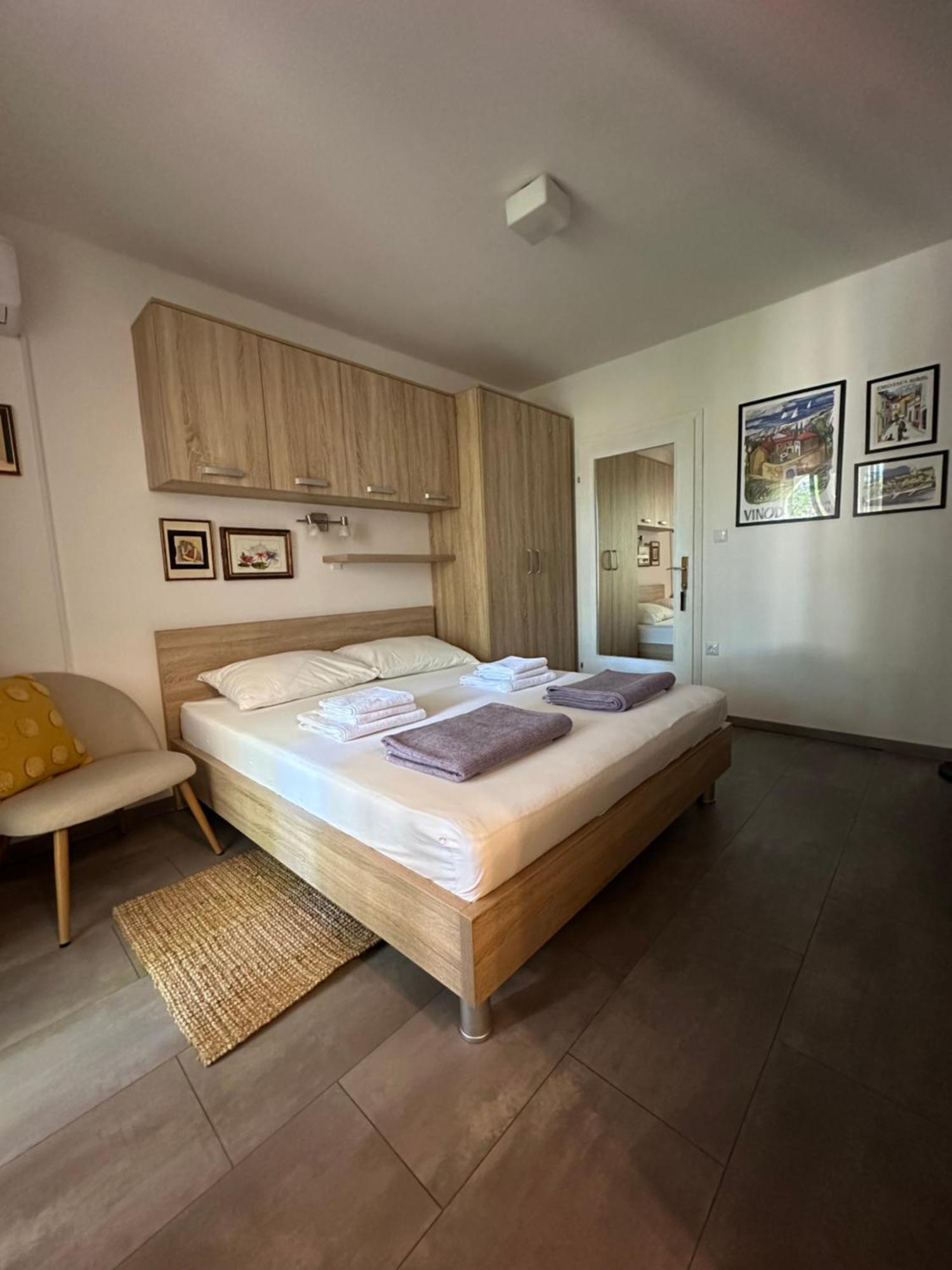 Studio Apartman Stefanija セルツェ エクステリア 写真