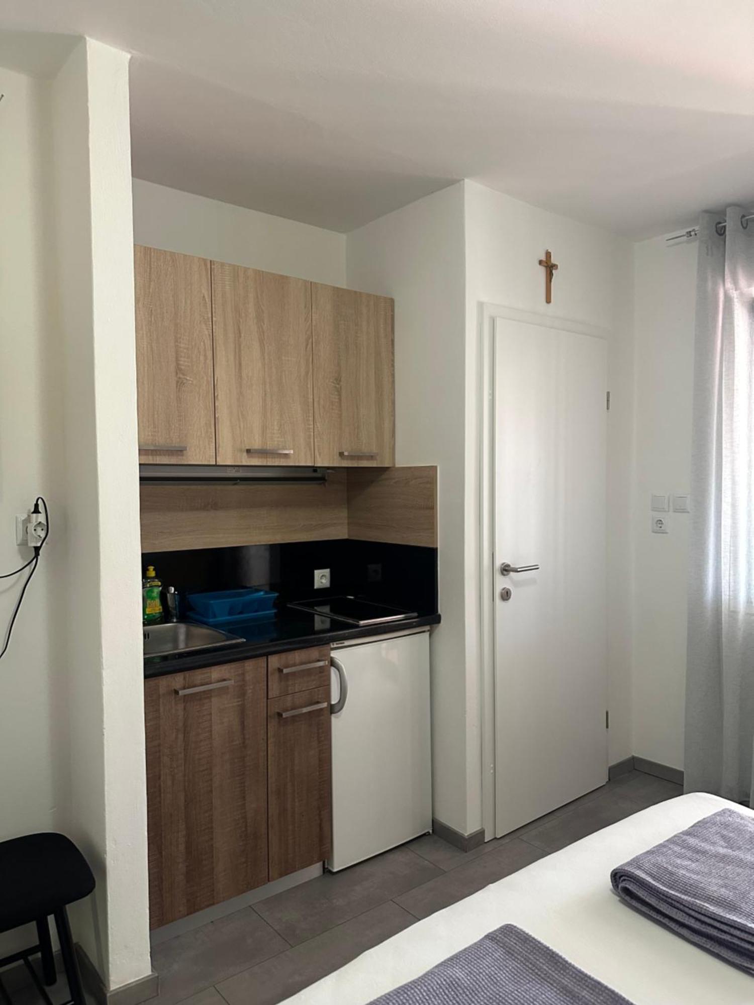 Studio Apartman Stefanija セルツェ エクステリア 写真